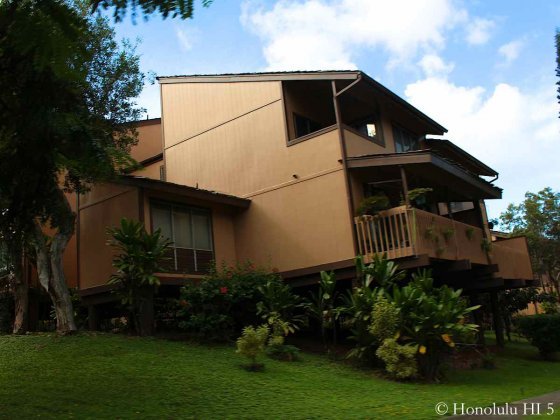 a Townhome in Parkway Kaneohe with Large Balcony