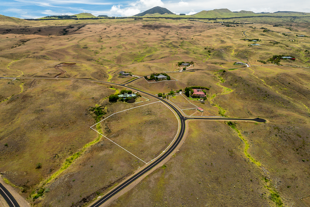 Photo Large Format 2 of Lehiwa St, Kamuela