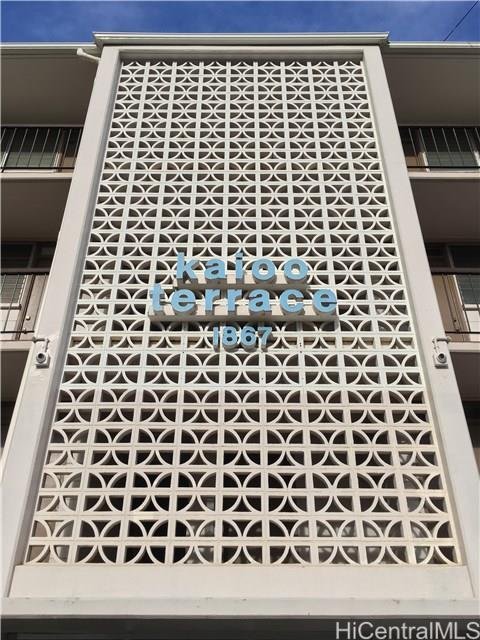 Photo 1 of 1867 Kaioo Dr #104, ホノルル