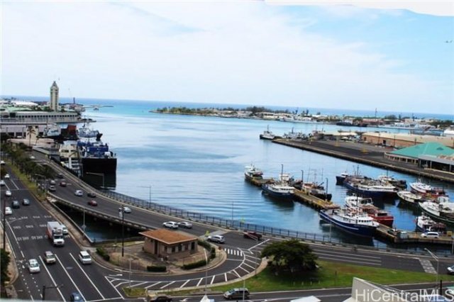 Photo 1 of 215 King St #1511, ホノルル