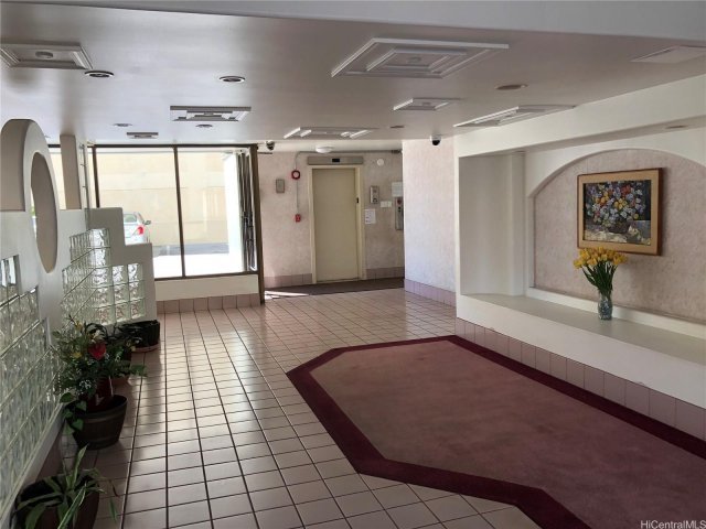 Photo 1 of 780 Amana St #204, ホノルル