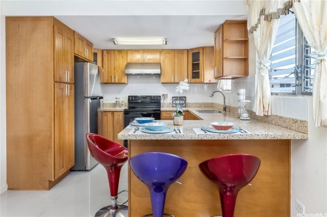 Photo 1 of 2752 Kahoaloha Lane #I-304, ホノルル