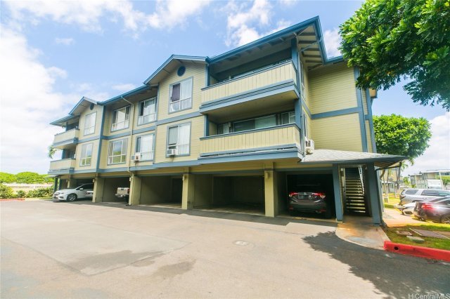 Photo 1 of 91-273 Hanapouli Cir #13G, エバビーチ