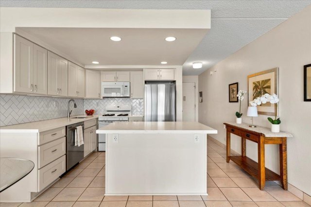 Photo 1 of 2531 Kihei Rd #C409, Kihei