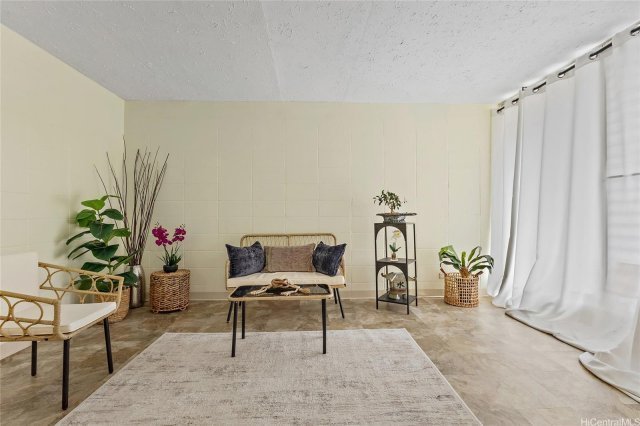 Photo 1 of 95-024 Waihau St #1C, ミリラニ