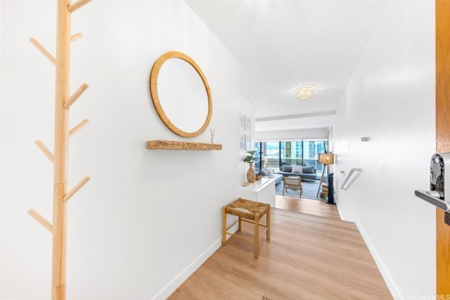 Photo 1 of 1088 Bishop St #1118, Honolulu