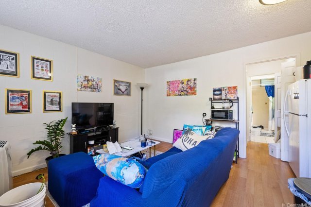 Photo 1 of 437 Namahana St, ホノルル