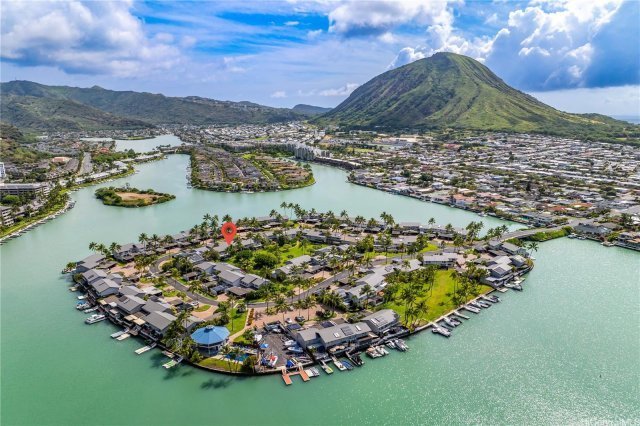 Photo 1 of 614 Koko Isle Cir #2002, ホノルル