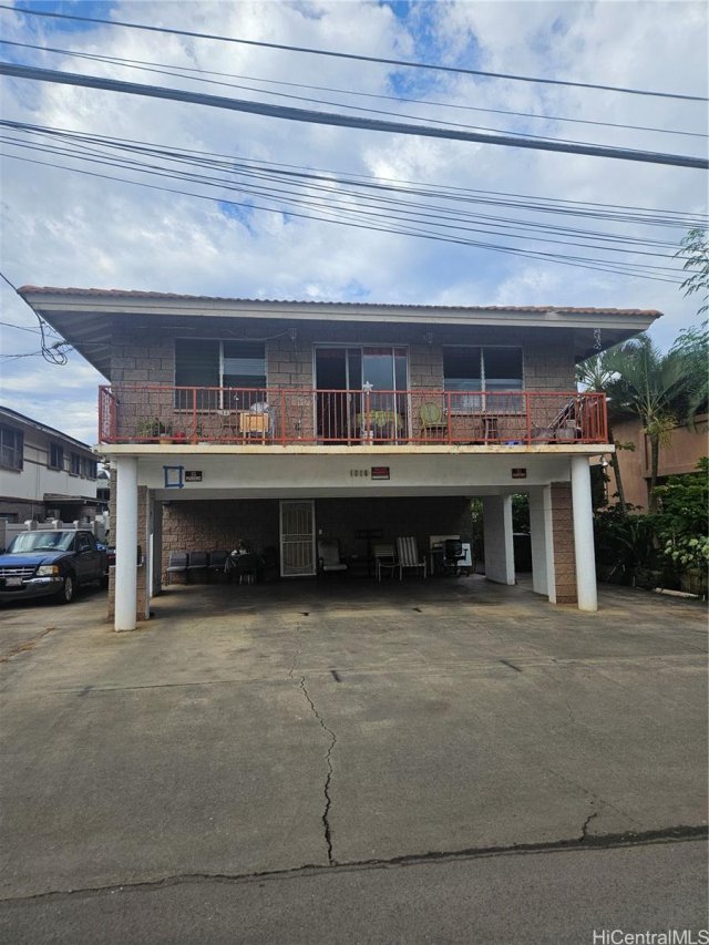 Photo 1 of 1915 Kahanu St, ホノルル