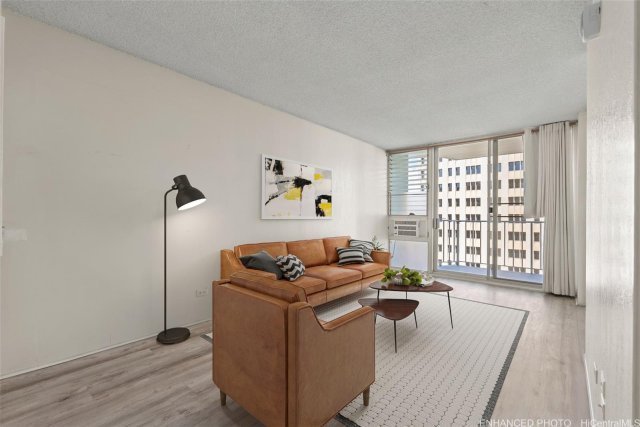 Photo 1 of 1617 Kapiolani Blvd #1201, ホノルル