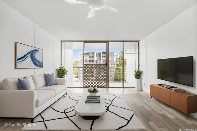 Photo 1 of 95-20 Waihonu St #C804, ミリラニ