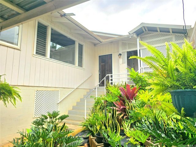 Photo 1 of 99-058 Nalopaka Pl, アイエア