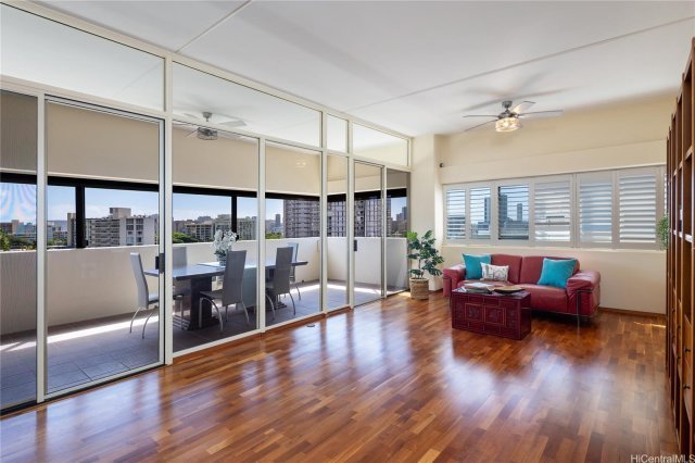 Photo 1 of 1330 Heulu St #PH2, ホノルル