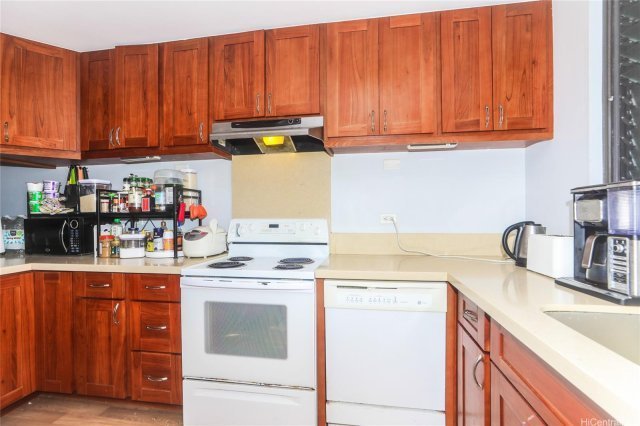 Photo 1 of 511 Hahaione St #1-2C, ホノルル