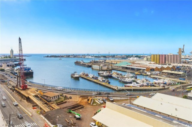 Photo 1 of 215 King St #1511, ホノルル