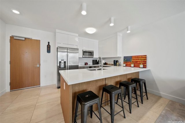 Photo 1 of 629 Keeaumoku St #1308, ホノルル