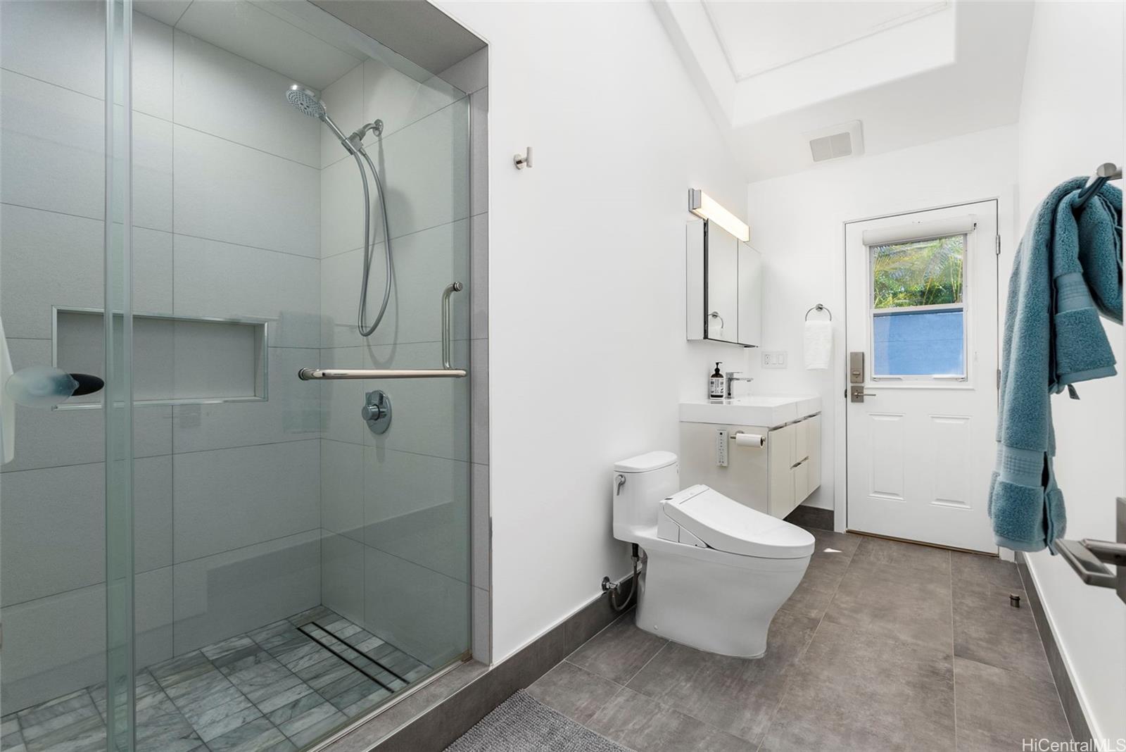 Photo 19 of 243 Portlock Rd, ホノルル