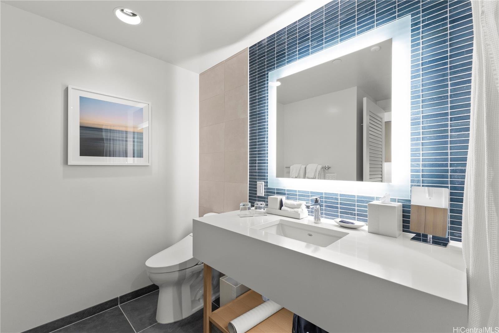 Photo 5 of 1390 Kapiolani Blvd #3607, ホノルル