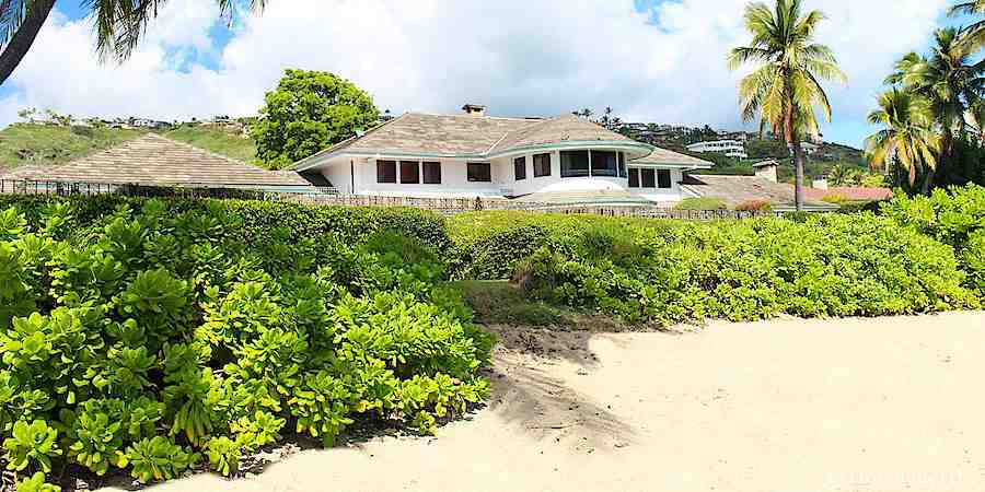 A Home on Aina Haina Beach