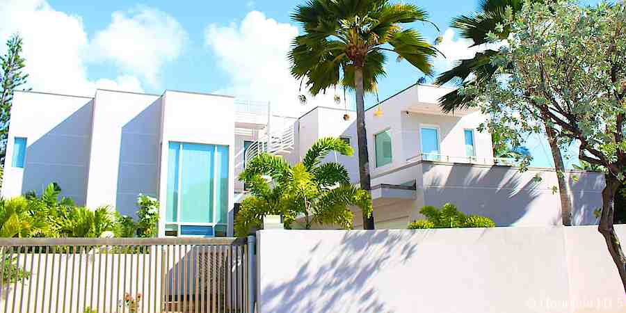 Modern House in Niu Beach