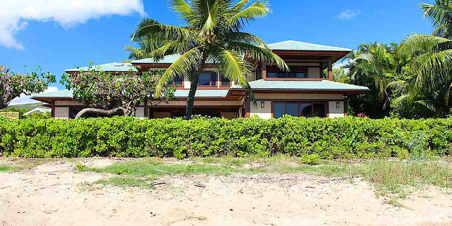 Home on Wailupe Beach