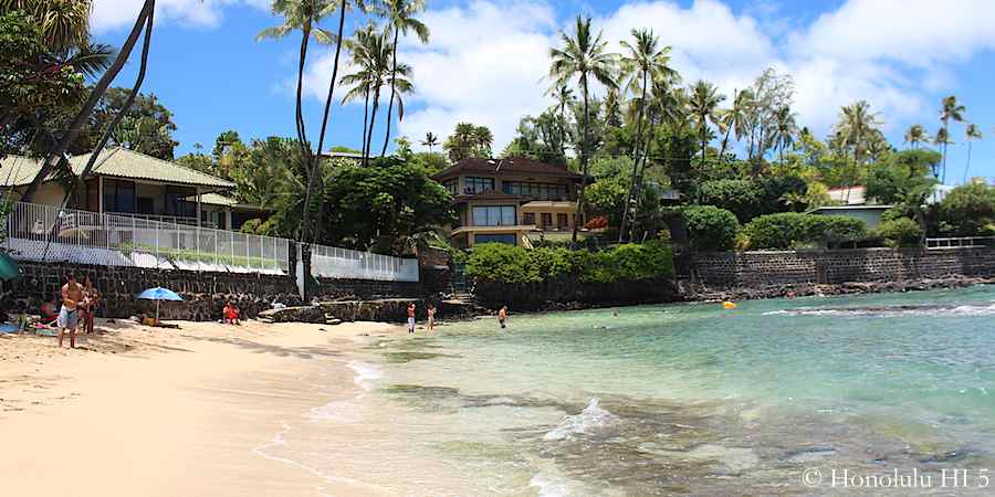 Cromwell's Beach Cove / Kaalawai Beach