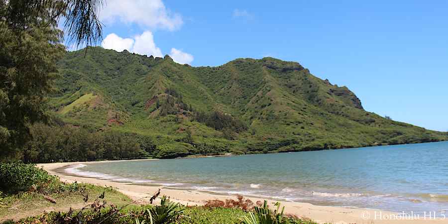 Kahana Bay Beach Park