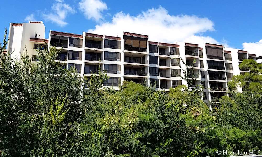 Regency Park Honolulu Balconies